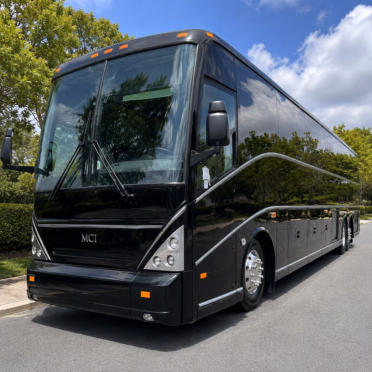 spring training at roger dean chevrolet stadium is even better with a bus